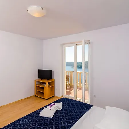 Bonavista - Premium Two Bedroom With Balcony And Sea View A2 *