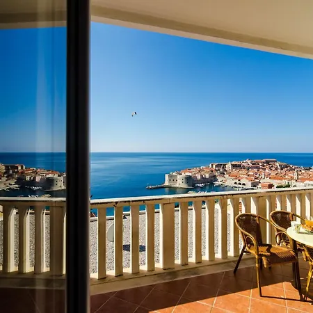 Bonavista - Premium Two Bedroom With Balcony And Sea View A2 Apartment
